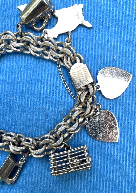 UNIQUE Estate 925 Sterling Silver Charm Bracelet - Gem