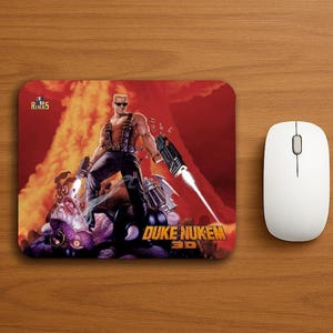 Duke Nukem 3D Mouse Pad: Retro FPS Gaming Desk Mat