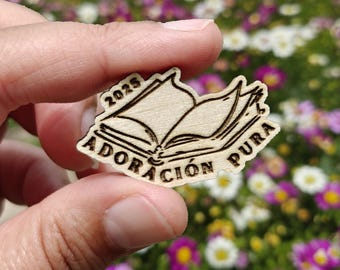 NEW! Spanish &quot;Adoración Pura&quot; Pure Worship |  Convention Theme JW Pins | 1.5&quot; Wooden Engraved Pins | Find us on Instagram! @etchedinjoy