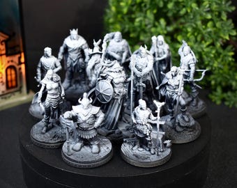 Heroes of the Blade x12 Miniatures: 28/32/38mm Fantasy RPG Mini for DnD, TTRPG