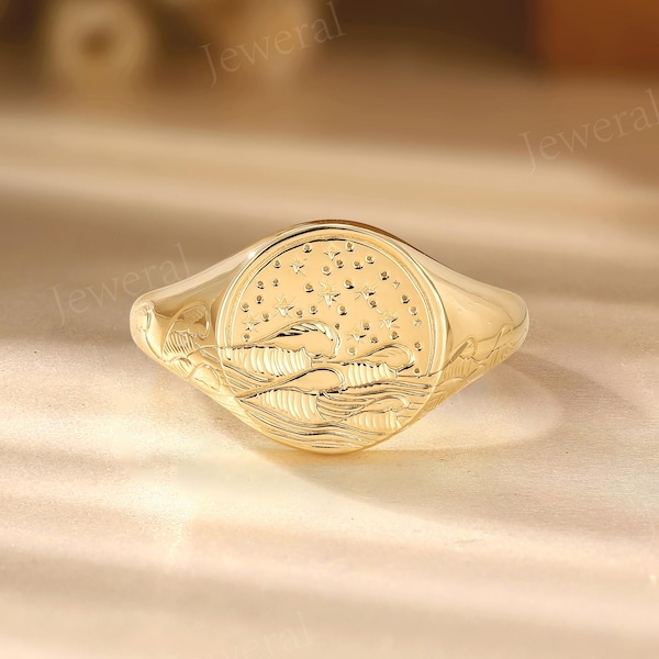 Vintage Ocean Wave Signet Ring, Gold Starry Sky Engraved Band, Celestial Sea Jewelry Gift for Her