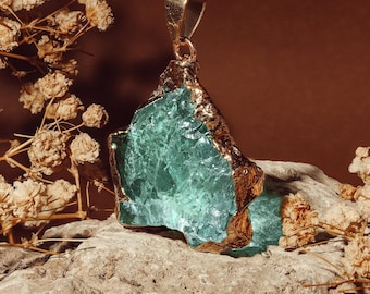 Colar de fluorita verde, pingente de cristal bruto, joia do chakra do coração, presente de cura para ela.