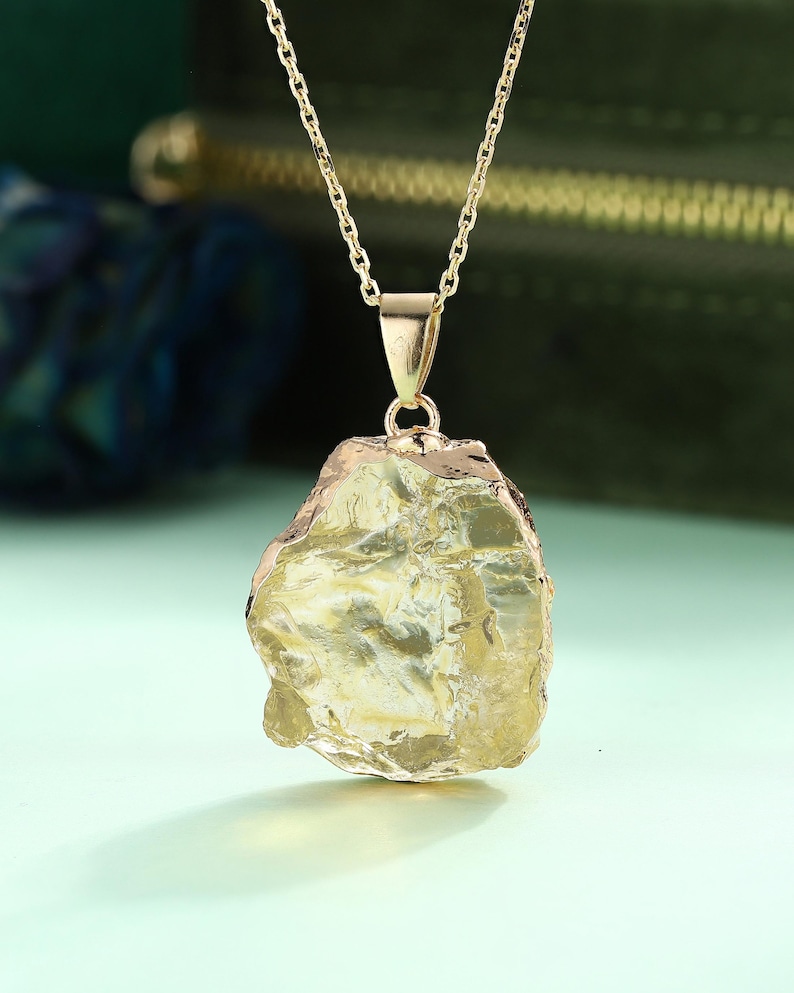 Energy Raw Citrine Pendant Necklace, Irregular Crystal Pendant, November Birthstone Gift for Her 画像 4