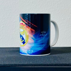 Taza de fútbol del Real Madrid / Cerámica de 15 oz, diseño vibrante imagen 5