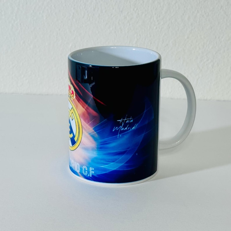 Taza de fútbol del Real Madrid / Cerámica de 15 oz, diseño vibrante imagen 6