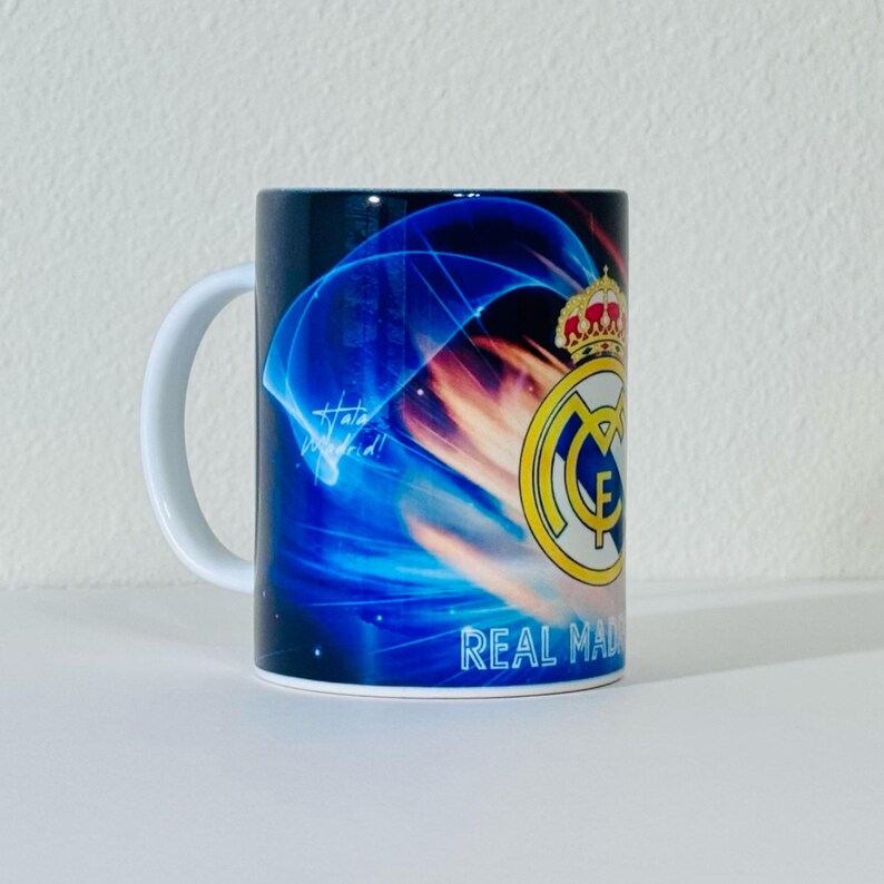 Taza de fútbol del Real Madrid / Cerámica de 15 oz, diseño vibrante imagen 9
