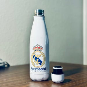 Official Real Madrid 17oz Custom Tumbler – Insulated Stainless Steel Fan Gift – Travel Mug for Hot or Cold Drinks – Personalized Bottle