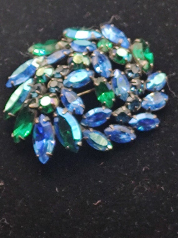 Gorgeous Regency Blue Green Rhinestone Signed Broo