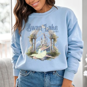 Moletom de balé do Lago dos Cisnes, moletom de balé, presente para bailarina, camiseta de balé clássico, lago dos cisnes, romances clássicos, camiseta de balé