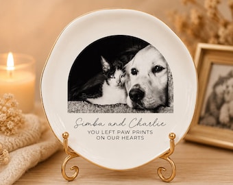 Custom Pet Memorial Plate with Photo | Personalized Dog Loss Gift | Cat Remembrance Keepsake | Porcelain Dish with Gold Stand