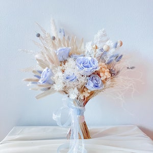 Light Blue Pastel Wedding Bouquet, Elegant Dry Flower Bridal Bouquet, Bouquet with Eternal Roses, Blue Preserved Roses with Dry Flowers