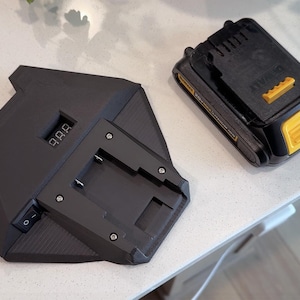 Starlink Mini | DeWalt Adapter with LVC Battery Protection