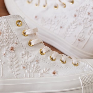 No platform Custom Embroidered Converse/ Custom Chuck Taylor All Star   High Top Embroidered Daisy Flower/ Wedding sneakers/ Wedding Gift