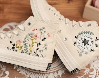 Zapatillas Converse bordadas: Ramo floral verde salvia, zapatillas de boda personalizadas
