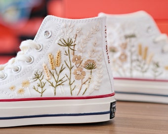 Custom Embroidered Converse/ Custom Chuck Taylor All Star   High Top Embroidered Daisy Flower/ Wedding sneakers/ Wedding Gift