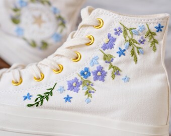 White embroidered Converse wedding shoes, give her a unique gift, can be customized name and wedding date shoes, 4cm high platform