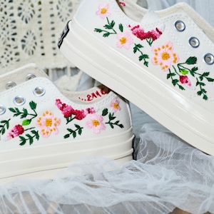 Custom Wedding Converse low tops / Wedding Flowers Embroidered Shoes/ Bridal Flowers Sneakers/ Wedding Bouquet Embroidered Sneakers image 1