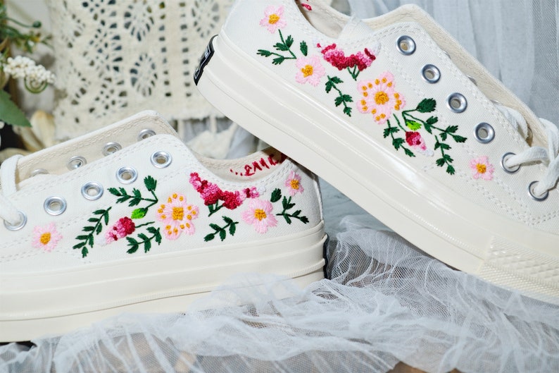 Custom Wedding Converse low tops / Wedding Flowers Embroidered Shoes/ Bridal Flowers Sneakers/ Wedding Bouquet Embroidered Sneakers image 1