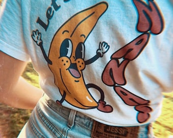 White T-Shirt with Retro Banana Design | Funny “Let’s Go Bananas” Graphic Tee | Vintage Banana Shirt | Quirky Foodie Unisex Tee | 90’s vibe