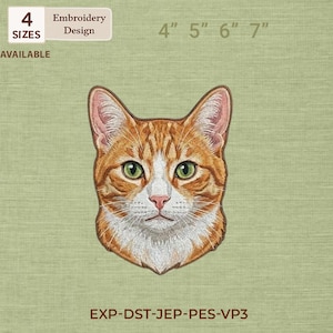 Op de afbeelding: Geborduurde patch met een gedetailleerd gezicht van een oranje tabby kat met groene ogen en een witte snuit. Verkrijgbaar in 4 maten, van 10,16 cm tot 17,78 cm. Het ontwerp bevat de tekst "Embroidery Design" en "4 SIZES AVAILABLE".