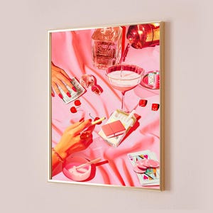 Vintage speelkaartenposter retro pokeravond kaarten en drankjes afdrukken roze barwagen kunst decor casino trendy funky muurkunst groovy preppy cadeau