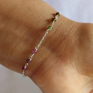 Zarte Multi Turmalin Perlen Armband, Turmalin Perlen Sterling Silber Kettenarmband, Geburtstagsgeschenk, handgemachte Edelstein Armband