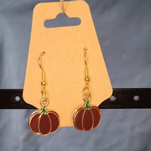 Fall lovers earrings: brown pumpkins