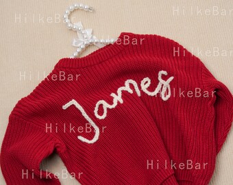 Cherished Custom Baby Sweaters: Personaliseer hun naam met prachtig borduurwerk