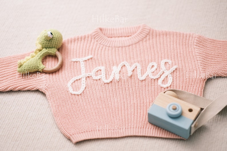 Handbestickte Babypullover: Ideal für Geschlechtsankündigungen, Meilensteinfotos, Taufen und exquisite Geschenke zum Gedenken an Ihr Baby Bild 4