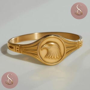Gold Plated Bald Eagle Signet Ring for Men - Stainless Steel Bird Stamp, Hawk Design Band for Stylish Men&#39;s Jewelry Vintage Eagle Ring