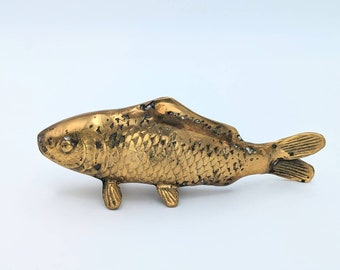 Vintage solid brass fish paperweight, koi or carp