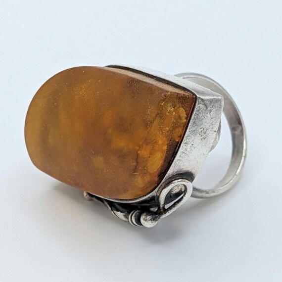 Statement amber sterling vintage ring, mineral in… - image 4
