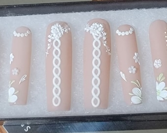 Beautiful wedding nails