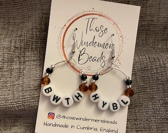 Pendientes de aro con gancho de plata hechos a mano con cuentas Twilight BWTHHYBL Meme de Those Windermere Beads