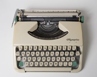Olympia Splendid 66 Typewriter Fully Working for Office or Decoration