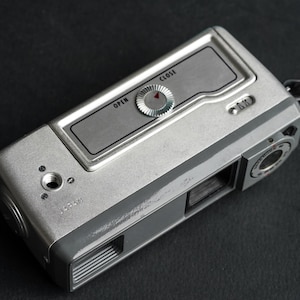 Minolta 16mm camera - Etsy 日本