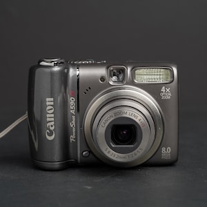 Canon PowerShot A590 IS Digital Camera - Y2K DigiCam - 8 Megapixels - Mint Condition