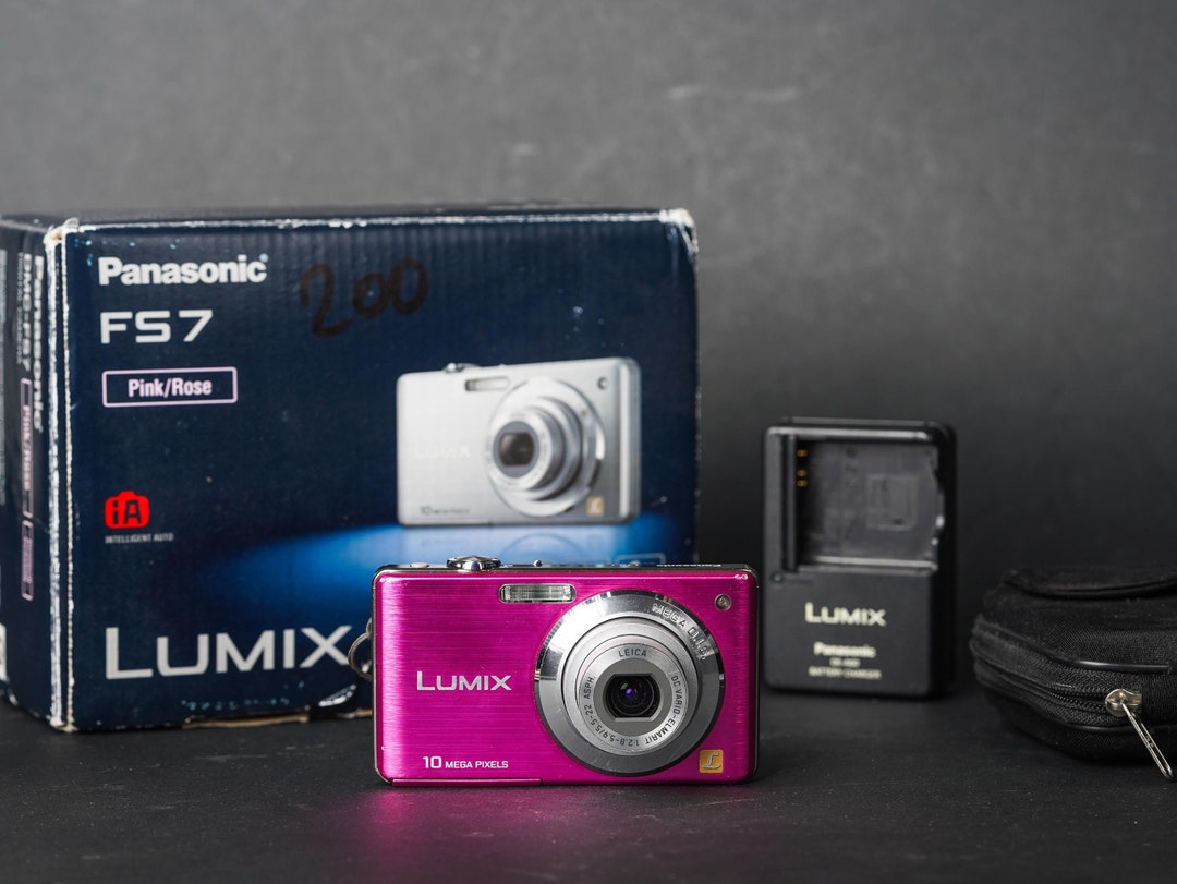LUMIX DMC-FS7 ピンク 10メガピクセル LUMIX DMC-FS7 ピンク 10メガピクセル