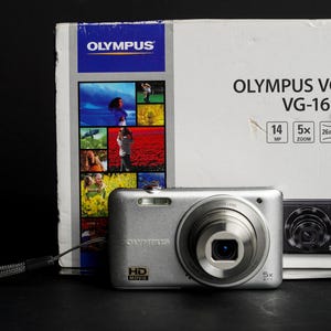 Olympus VG-160 Digital Camera - 14 Megapixels - Y2K Digicam - Fully Working - Full Box