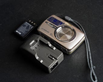 セール中！新品未使用　OLYMPUS　Ferrari　デジタルモデル　2003 Collector item!! Olympus Ferrari Digital model 2003 Special