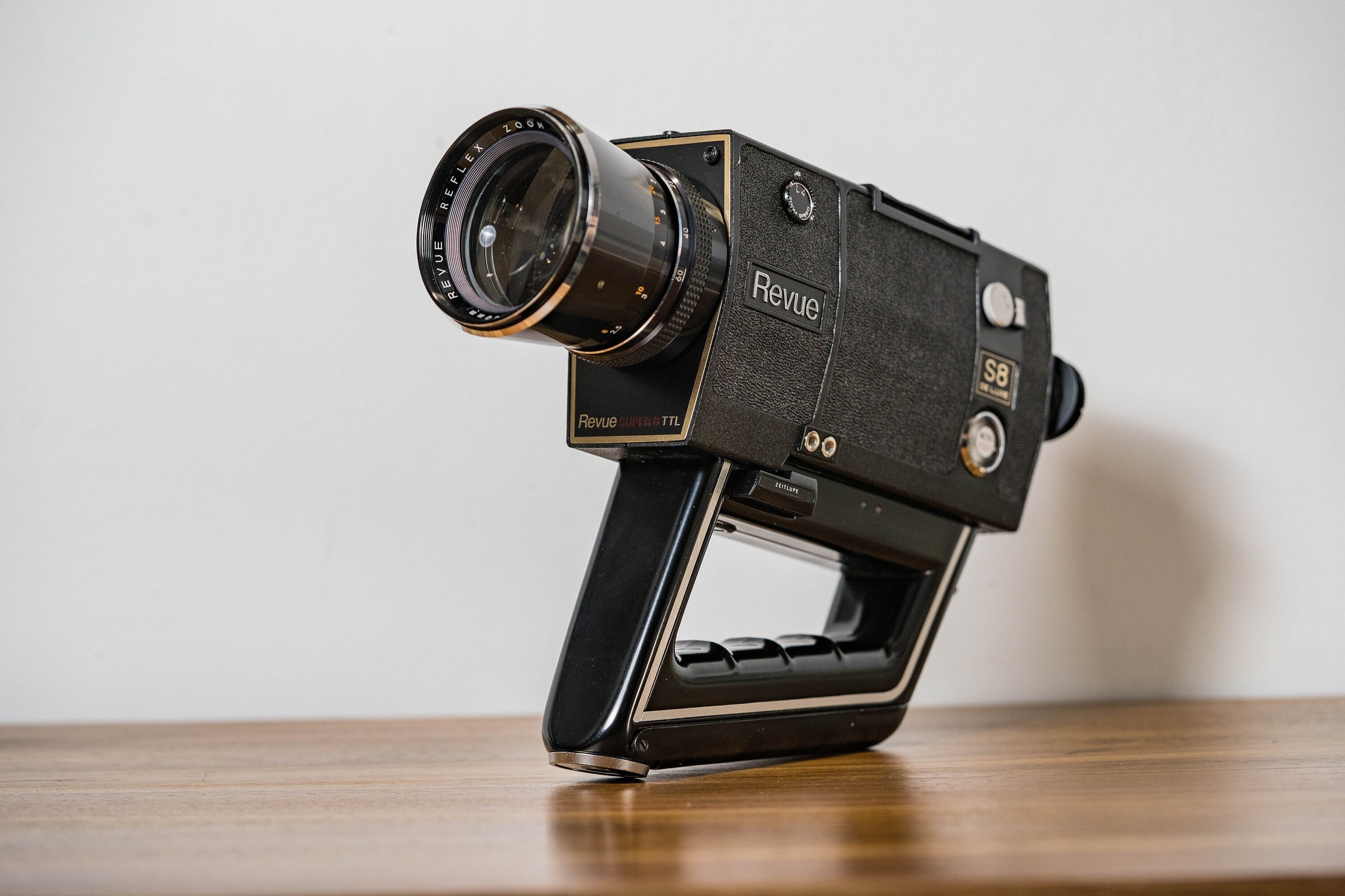 Revue S8 Deluxe Super Camera Fully Working Perfect Condition