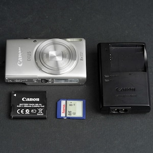 Canon Ixus 132 Digital Camera - 16 Megapixels - y2k Digicam - Mint Condition - Fully Working