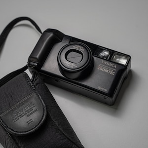 Kyocera Yashica Zoomtec 80 Film Camera - Point and Shoot - Tested and Working