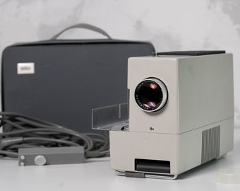 Braun D40 Slide Projector with Rodenstock Splendar 1:2.8/100 mm Lens - 35mm Film Slide Projector - Fully Working/Tested