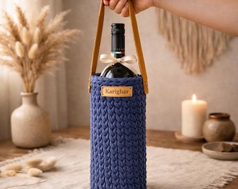 Portabottiglie di vino blu lavorato all'uncinetto a mano / Borsa tote in filato stile boho con tracolla in pelle