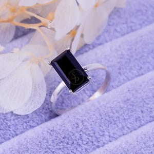 Minimalist Black Onyx Ring Women&#39;s Ring Personalized Gift For Her Onyx Ring Dainty Ring Engagement Ring Gift For Mom July Birthstone Ring