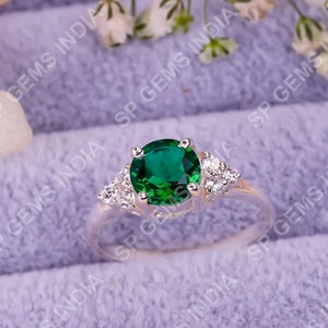 Natural Emerald Ring, Handmade Ring Gift For Her Mom 925 Sterling Silver Ring Beautiful Engagement Ring Wedding Promise Ring May Birthstone