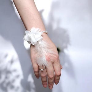 Bridesmaid Bracelet: Flower, Pearl & Feather Henna Night Gift (10 PCS)