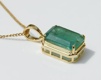 8 Carat Emerald Cut Emerald Pendant - 14k Solid Gold, Solitaire Natural Stone