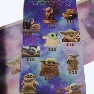 Tarjeta de seguimiento de ahorro de Baby Yoda con sobre de vitela a juego para carpeta tamaño A6 para guardar efectivo. Ahorre un total de 100